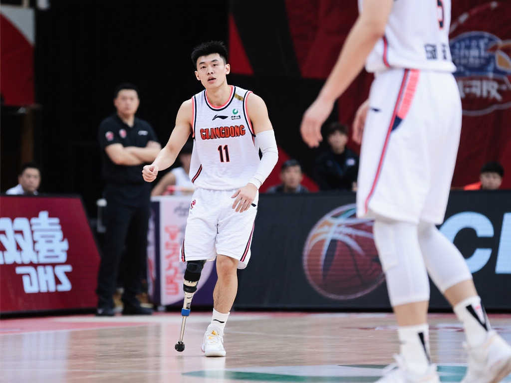 刺激的滑雪 刺激的滑雪