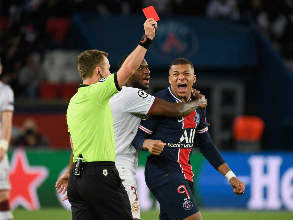 缺席长达数 缺席长达数