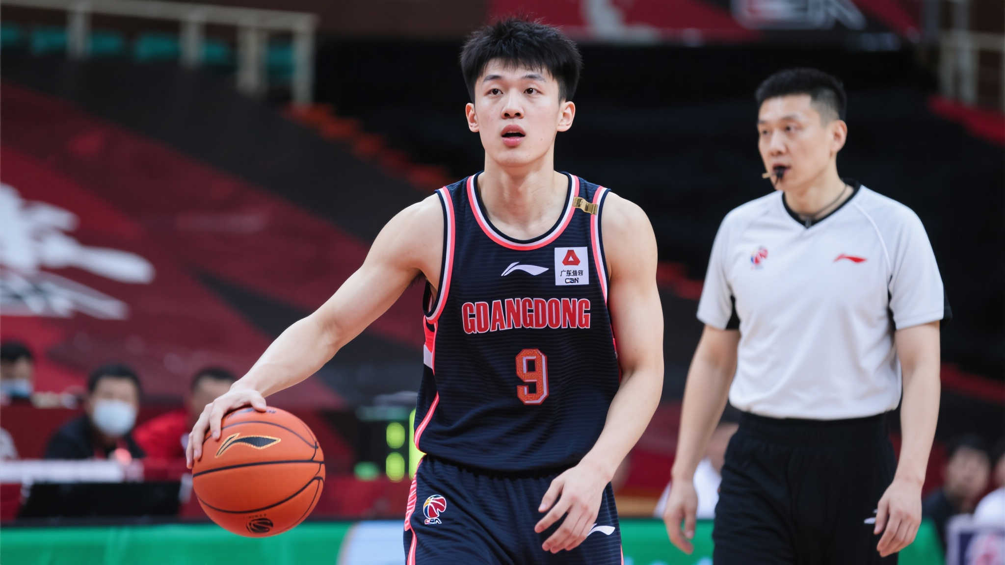 还是右脚 还是右脚